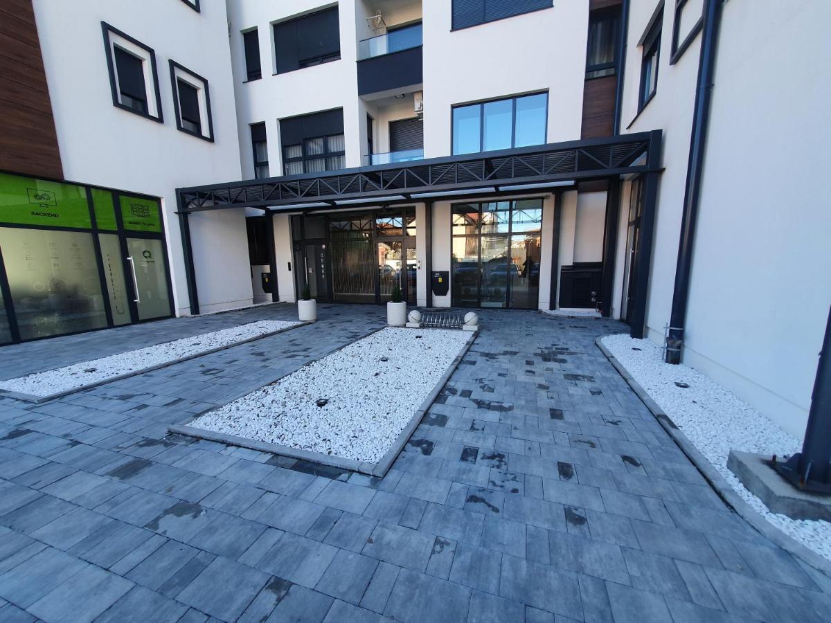 Lux Opera Apartment Banja Luka Exterior foto